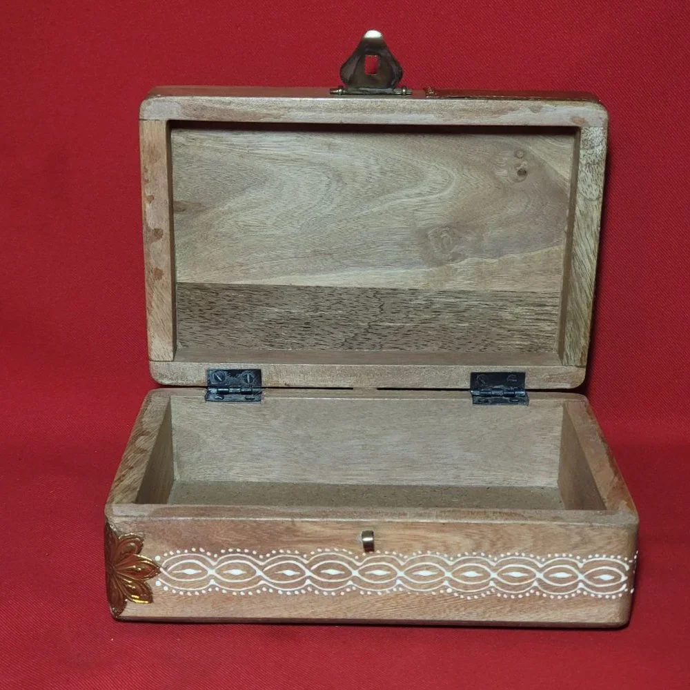 VTG Wooden Jewelry Keepsake Trinket Box White Gold Floral Design